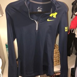 Nike Dry Fit Pullover